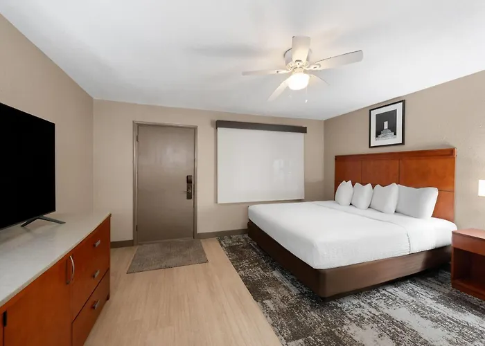 Inn Travelodge By Wyndham 2*